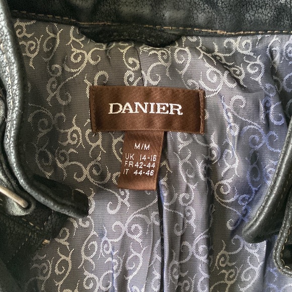 Danier Leather Jacket - Picture 3 of 6